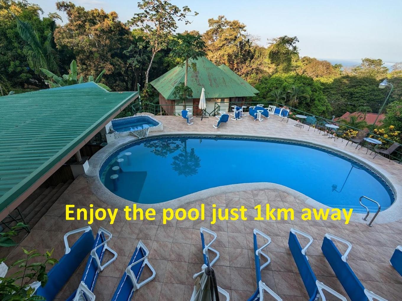 Quepos Inn エクステリア 写真